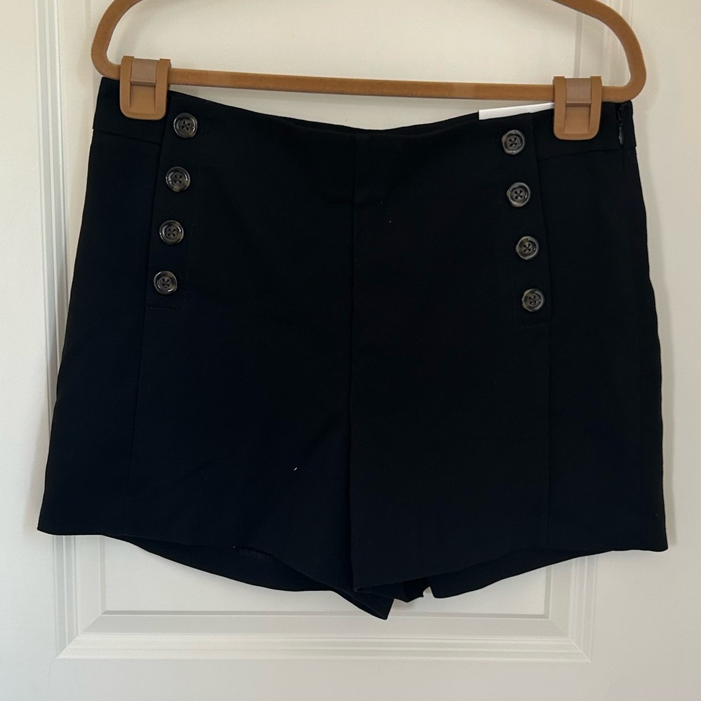 Ann Taylor NWT Black Tailored Shorts with Side Zip Closure